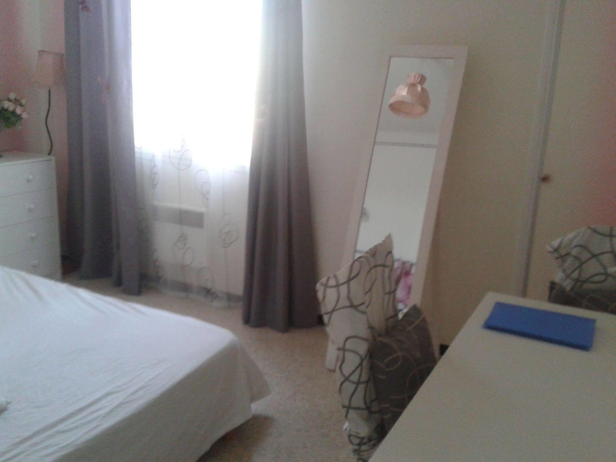 Appartement La Plage En Provence Le Pradet Eksteriør billede