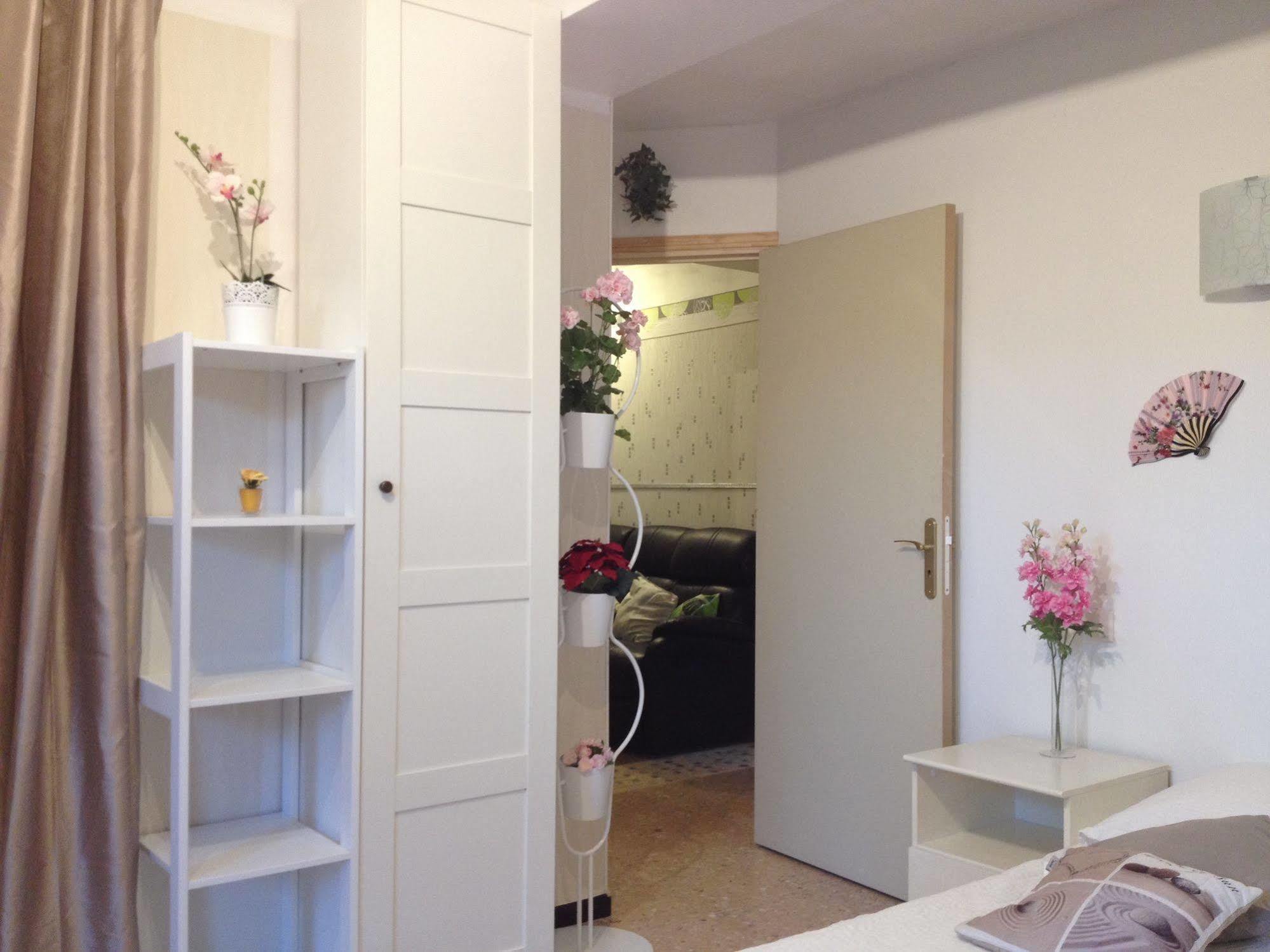 Appartement La Plage En Provence Le Pradet Eksteriør billede