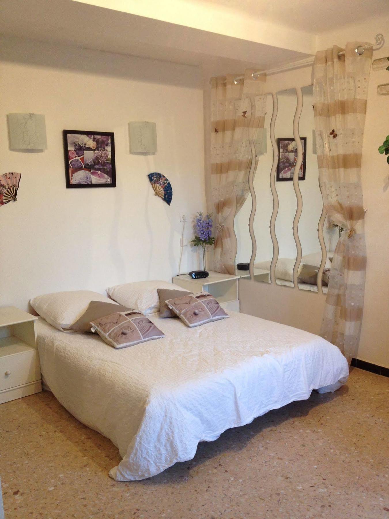 Appartement La Plage En Provence Le Pradet Eksteriør billede