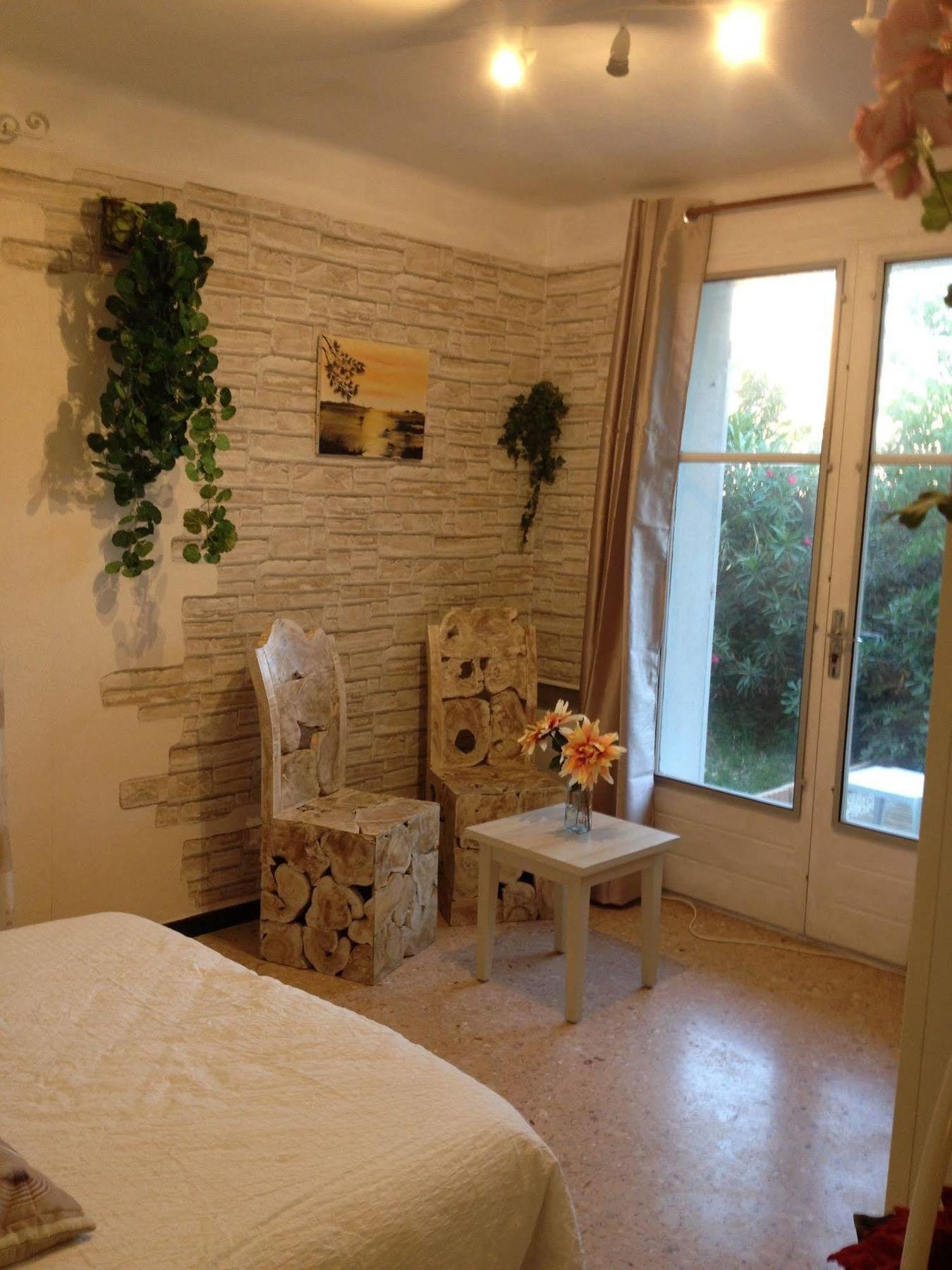 Appartement La Plage En Provence Le Pradet Eksteriør billede